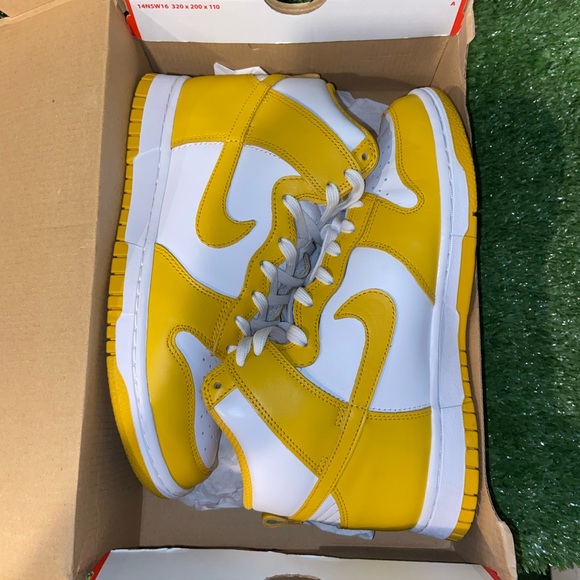 Nike Dunk ‘Dark Sulfur’ - Picture 2 of 10